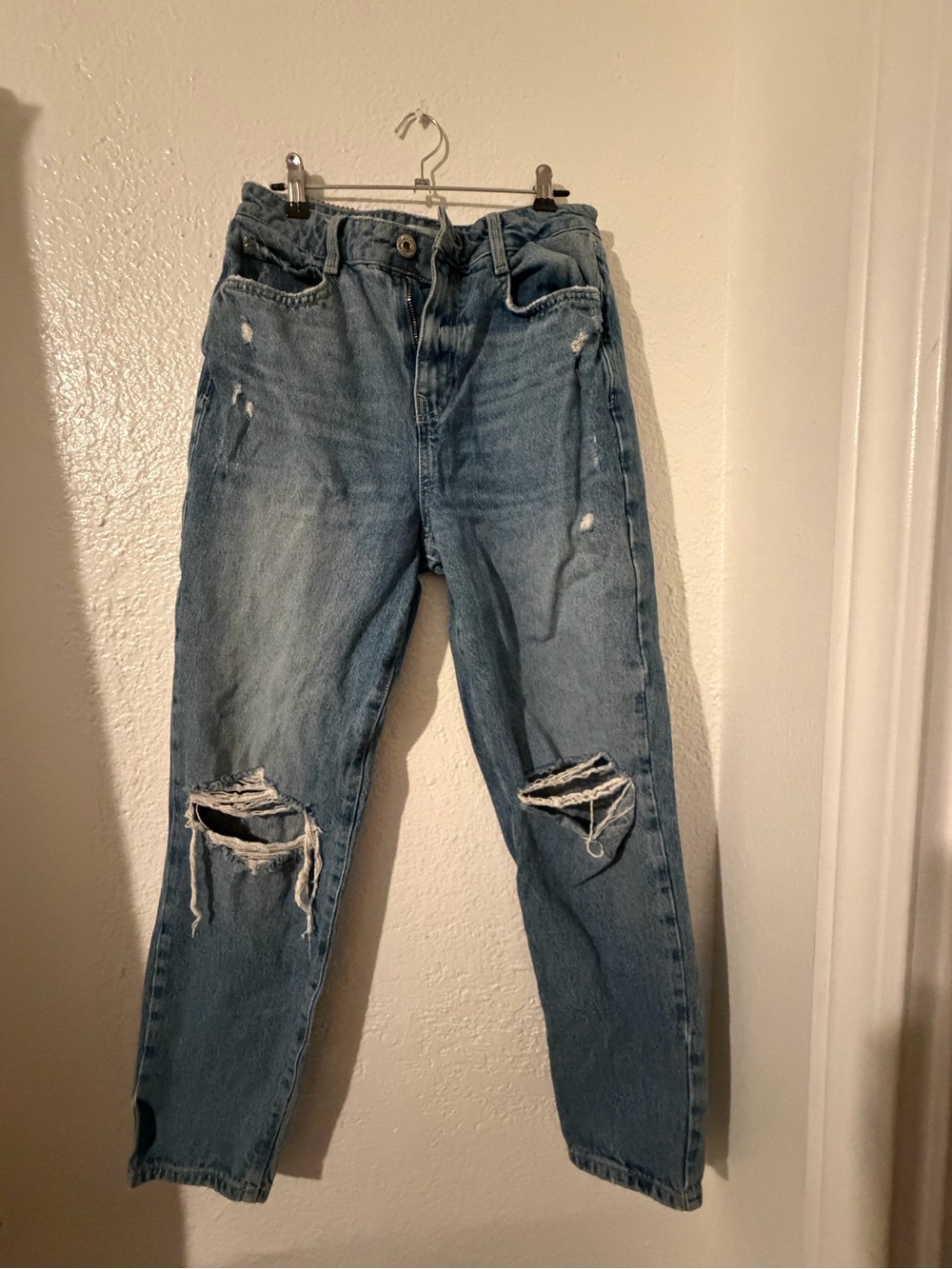 Zara Women's Distressed High-Waist Blue Jeans